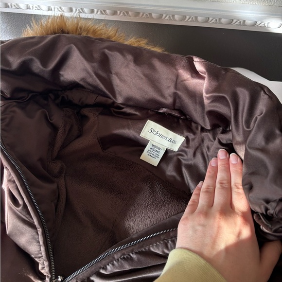 Vintage St. John's Bay Dark Brown Puffer Coat with Faux Fur Size Medium - Picture 3 of 6